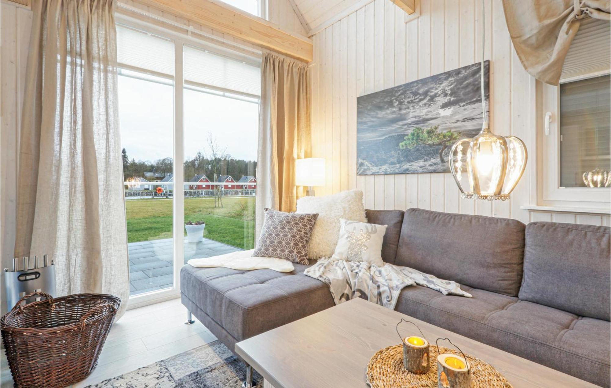 2 Bedroom Stunning Home In Zerpenschleuse Kültér fotó